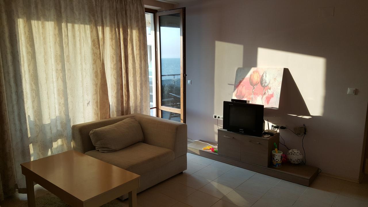 Pomorie Bay Aparthotel Buitenkant foto