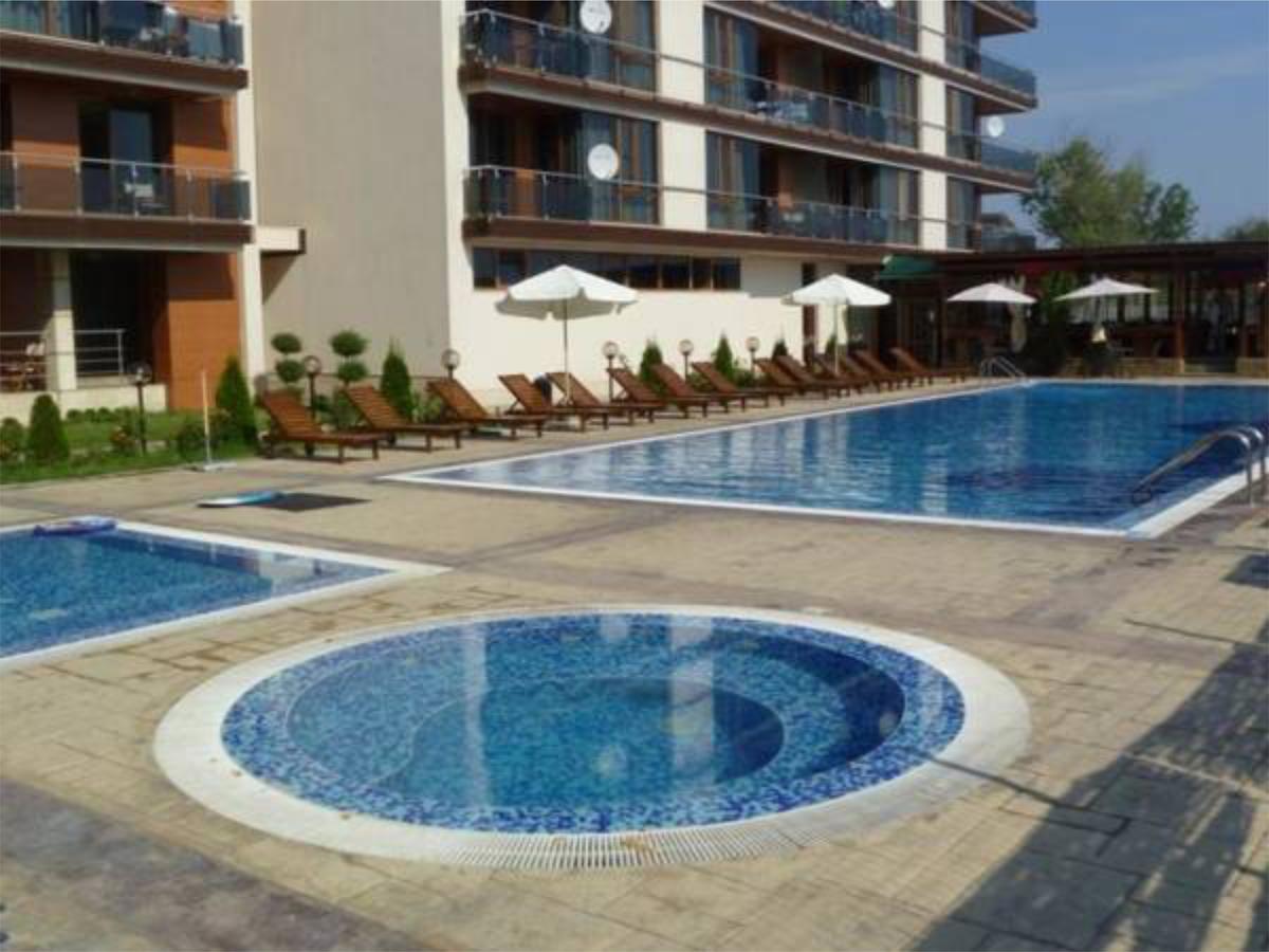 Pomorie Bay Aparthotel Buitenkant foto