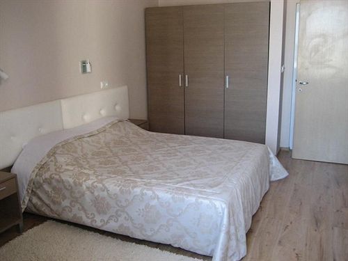 Pomorie Bay Aparthotel Buitenkant foto